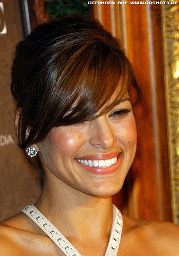 Eva Mendes: Klassische Hochsteckfrisur mit Glamour