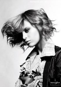 Frisuren Bilder: Angestufter Nacken für viel Volumen - Frisuren, Haare