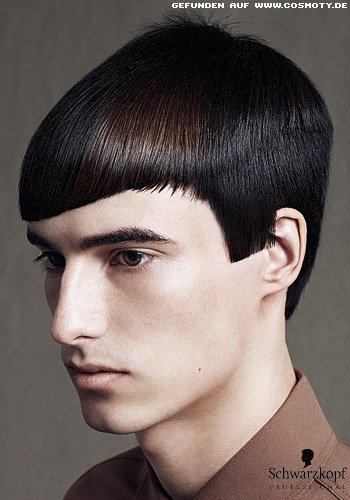 Futuristischer Short-Cut mit geraden Linien