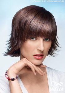 Frisuren Bilder: Angestufter Nacken für viel Volumen - Frisuren, Haare