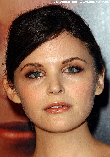 Ginnifer Goodwin mit brav gestyltem Pixie