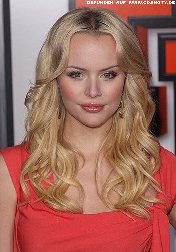 Helena Mattsson mit lockerleichten Wellen