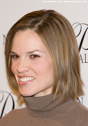 Hilary Swank mit schulterlangen Bob