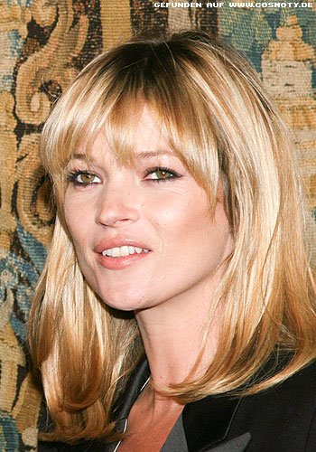 Kate Moss mit langem Pony