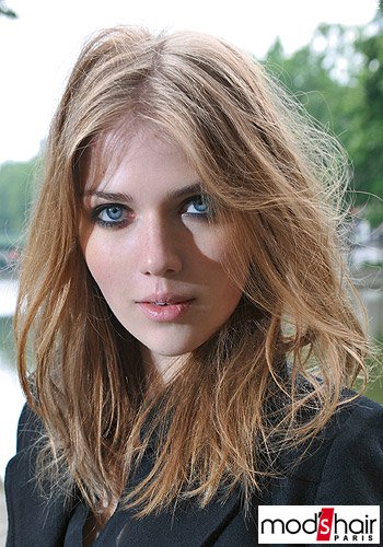 Kaum sichtbar gestufter Long-Bob