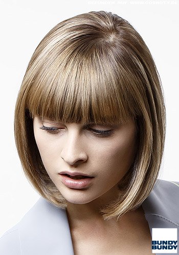 Klassischer Bob im eleganten Sleek-Look mit leichter Innenwelle