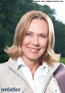 Frisuren Bilder: Angestufter Nacken für viel Volumen - Frisuren, Haare