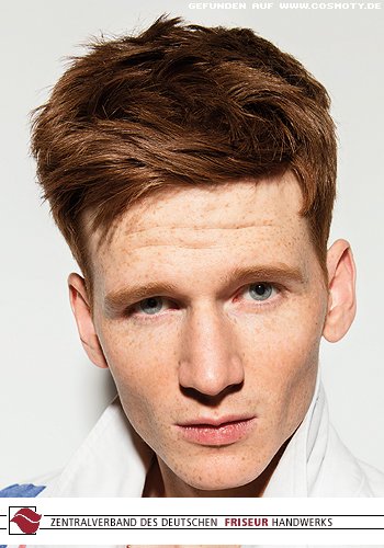 Frisuren Bilder Klassischer Manner Kurzhaarschnitt Mit Leicht Aufgerissenem Styling Frisuren Haare