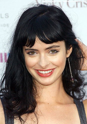 Krysten Ritter mit dichtem Pony