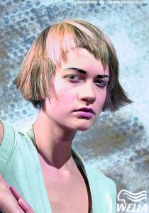 Frisuren Bilder: Angestufter Nacken für viel Volumen - Frisuren, Haare