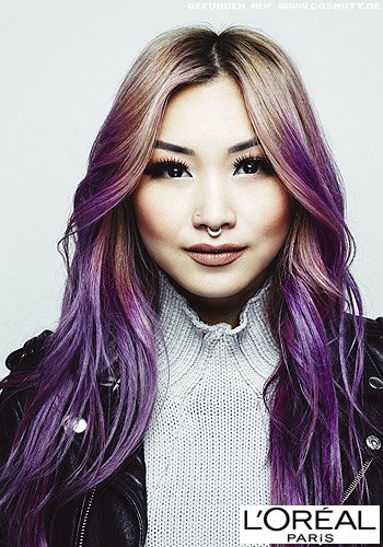 Leichte Wellen von Blond zu Violett