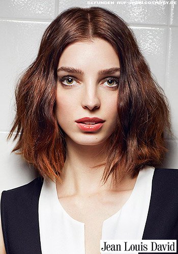 Longbob mit dezenten Wellen im lässigen Undone-Look