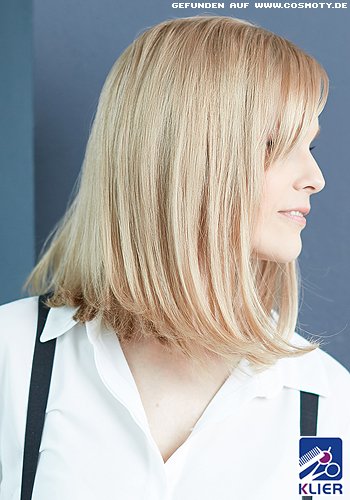 Long-Bob mit klassisch glattem Styling