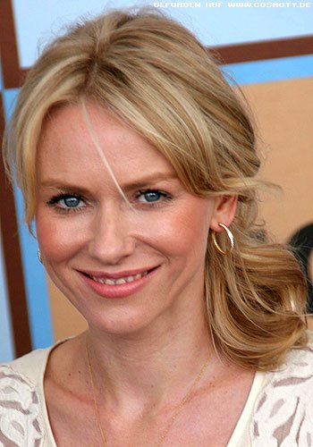 Naomi Watts: Natürlich leicht gewellter Zopf