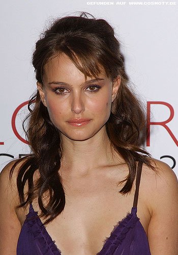 Natalie Portman mit halb gesteckten Wellen