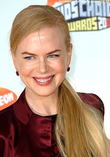 Nicole Kidman mit strengem Nackenzopf