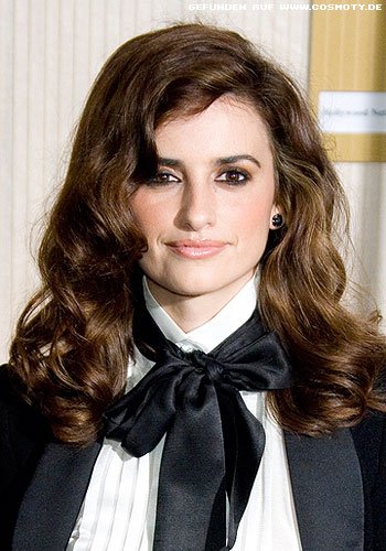 Penelope Cruz mit rassigen Locken