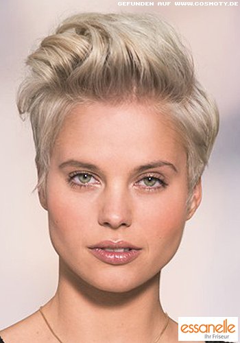 Pixie mit Volumen-Tolle