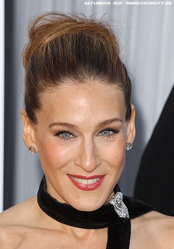 Sarah Jessica Parker mit geschlungenem Dutt