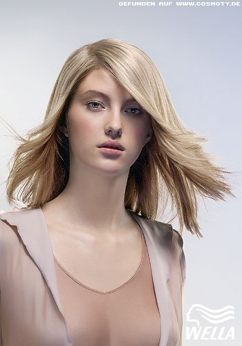 Schmeichelnder Long-Cut in unterschiedlichen Blond-Tönen