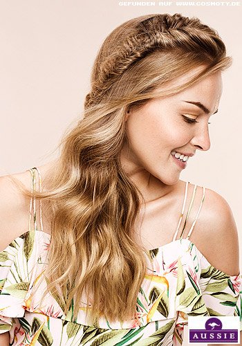 Seitlicher FishTail-Braid mit Beach Waves