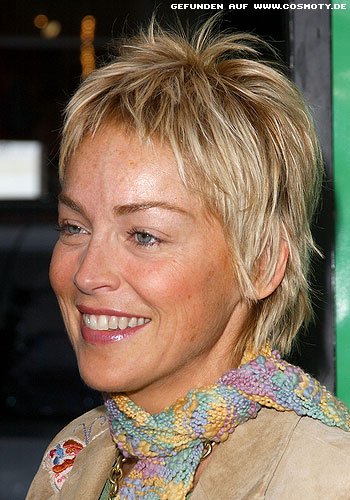 Sharon Stone mit gestuftem Kurzhaarschnitt