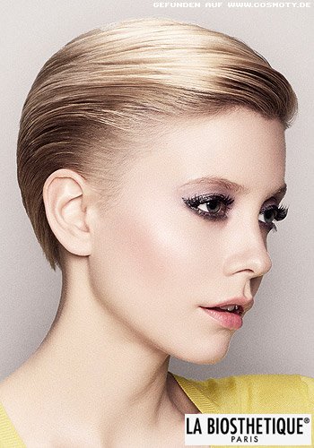 Strenger Sleek-Look für kurzes Haar