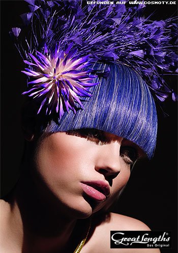 Trendfarbe Lila für den Bob mit Pony
