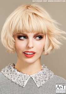 Frisuren Bilder: Angestufter Nacken für viel Volumen - Frisuren, Haare