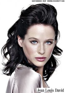 Frisuren Bilder: Angestufter Nacken für viel Volumen - Frisuren, Haare