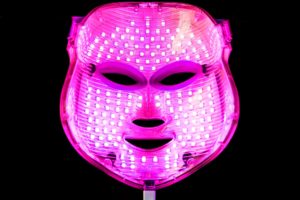 led maske mit pinkem licht