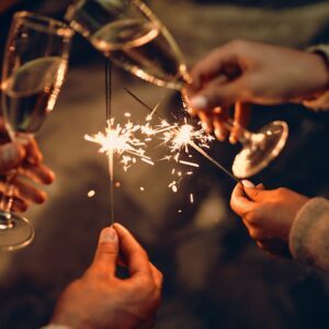 silvester-wunderkerzen-und-sekt