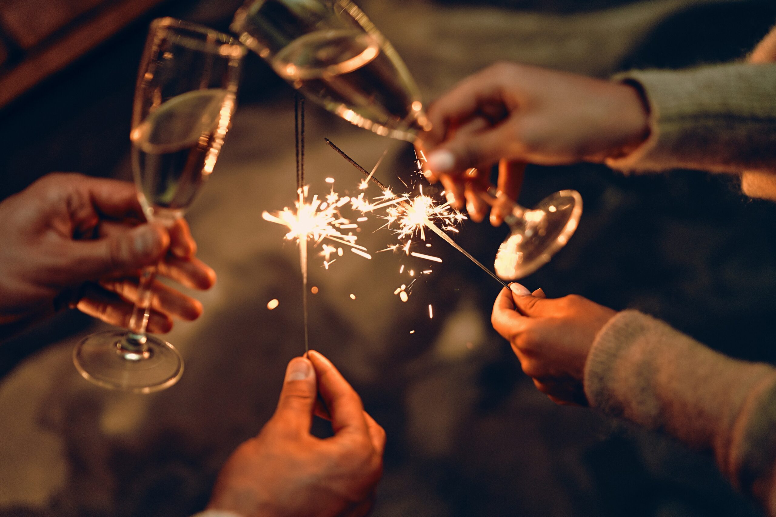 silvester-wunderkerzen-und-sekt