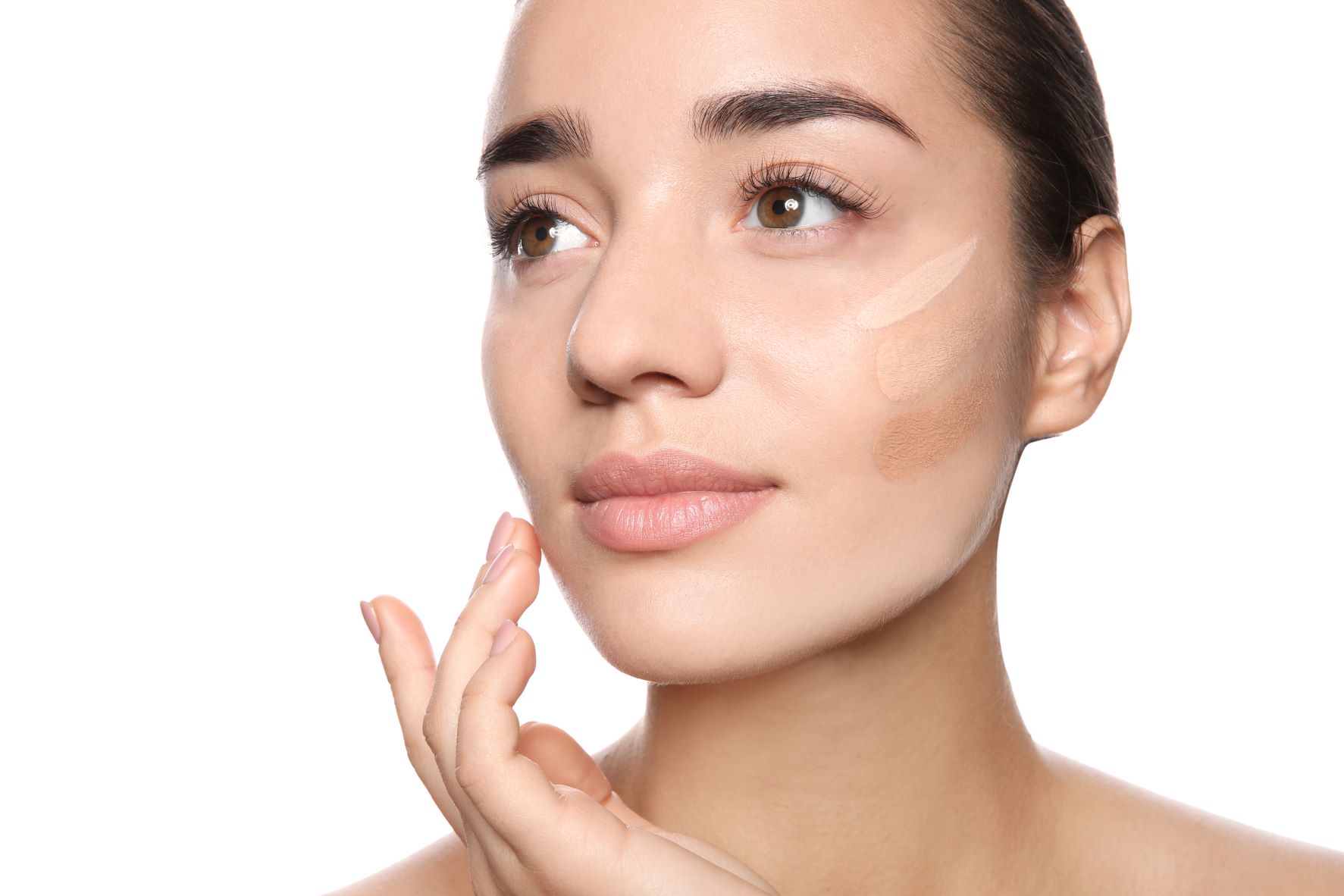 MakeupTon finden So stimmen Sie Foundation auf Ihren Hauttyp ab Cosmoty.de